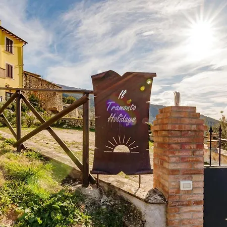 Il Tramonto Holidays Треви